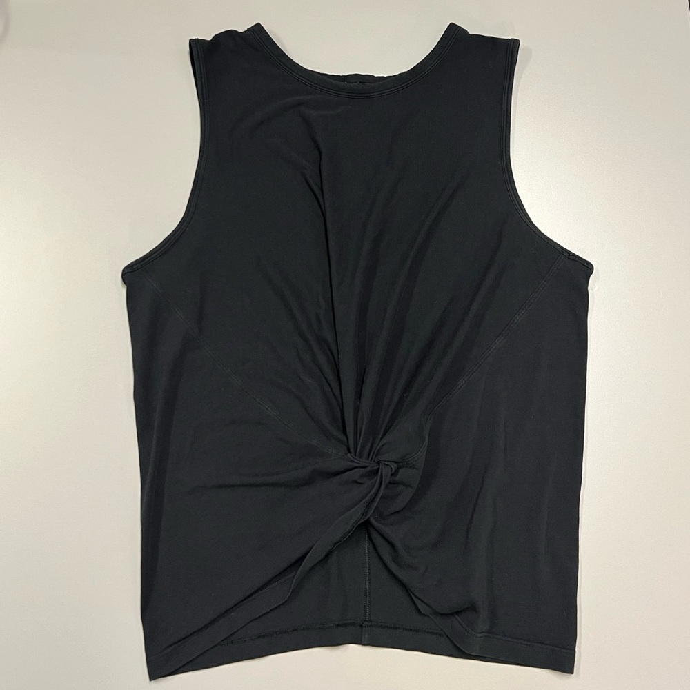 Lululemon 🍋 Crescent Tank Top Size 8